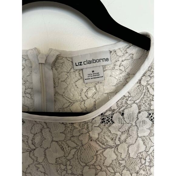 Liz Claiborne Lace Blouse Shirt size medium - Picture 3 of 3
